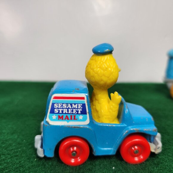 Sesame Street Muppets Die Cast Toys Vintage 80s Big Bird Oscar Cookie Monster - Picture 3 of 13